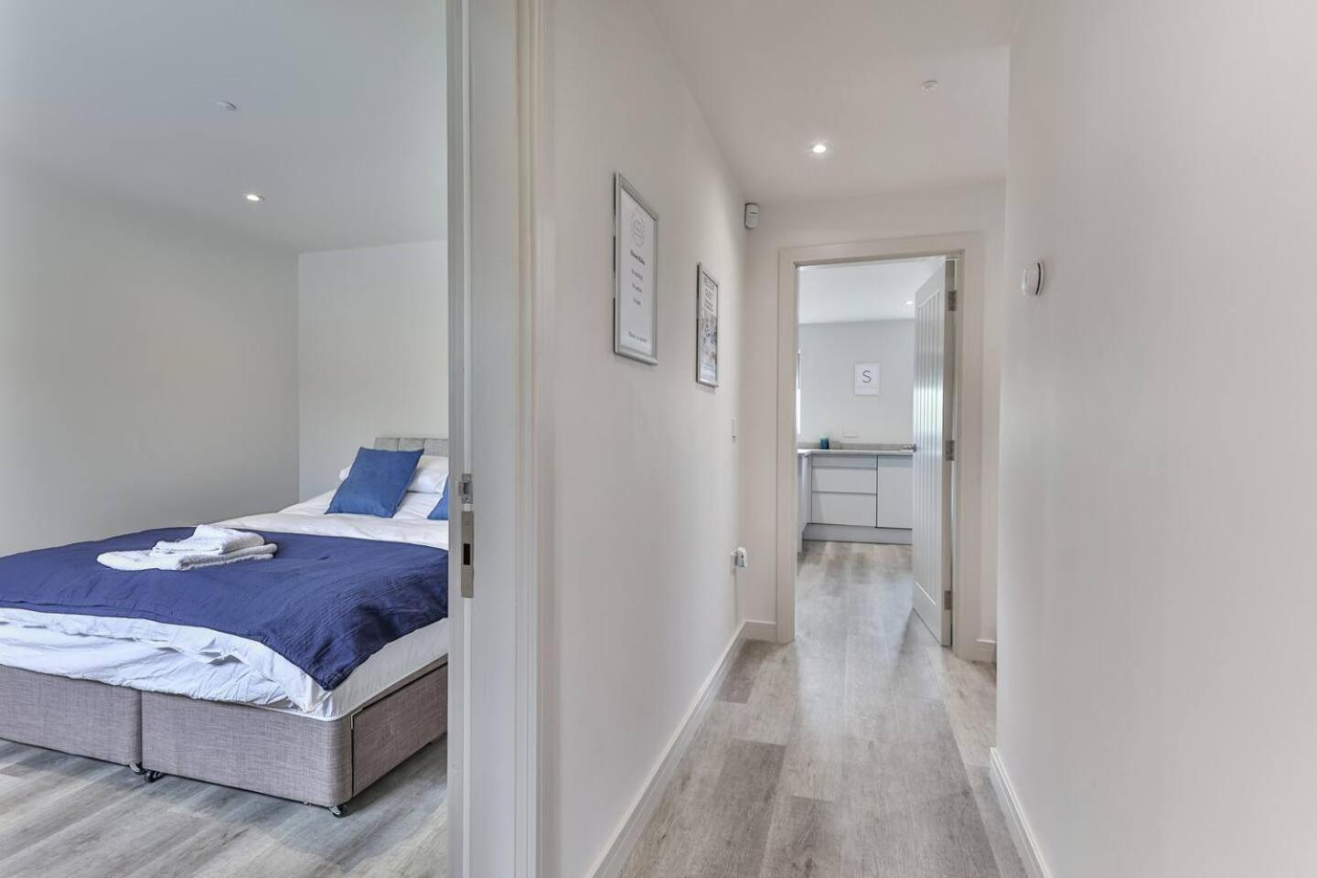 Newly Renovated 3 Bed 2 Bath Apartment & Parking Sheffield Eksteriør billede