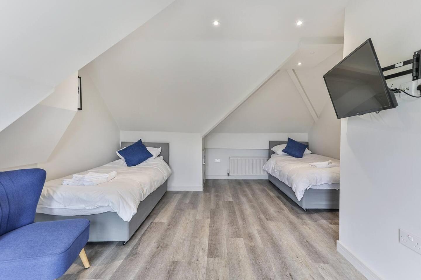 Newly Renovated 3 Bed 2 Bath Apartment & Parking Sheffield Eksteriør billede