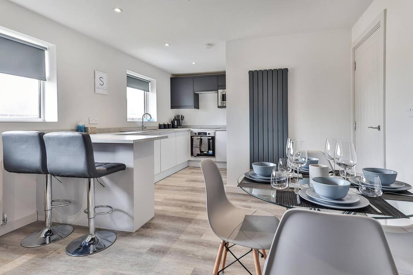 Newly Renovated 3 Bed 2 Bath Apartment & Parking Sheffield Eksteriør billede