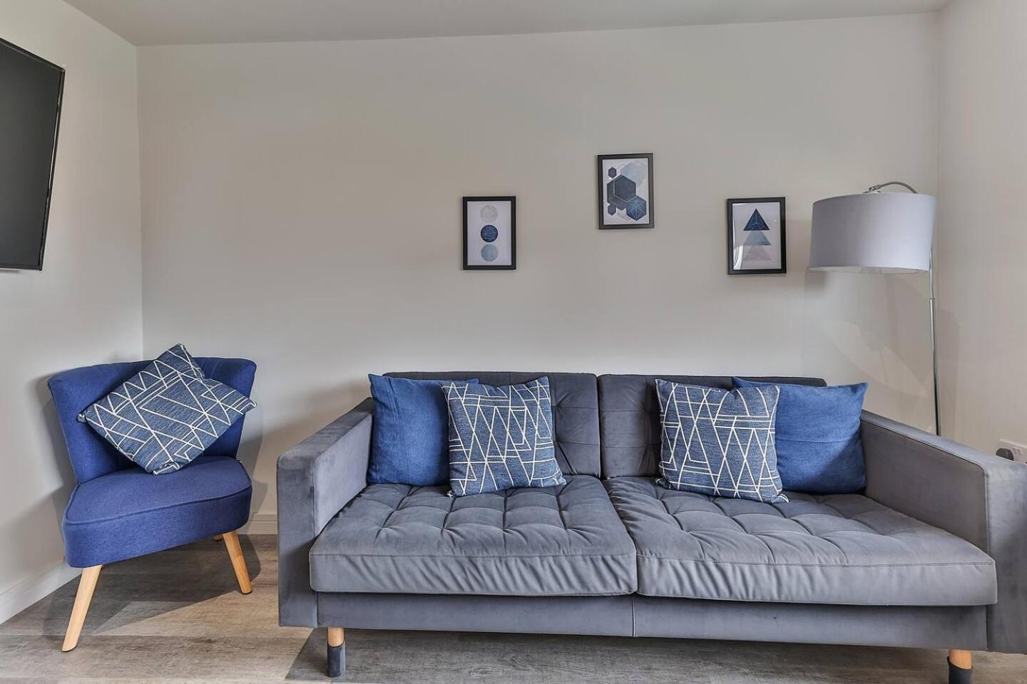 Newly Renovated 3 Bed 2 Bath Apartment & Parking Sheffield Eksteriør billede