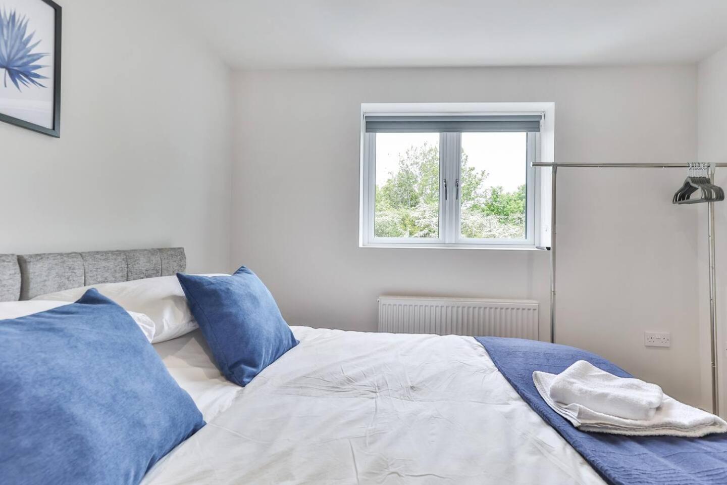 Newly Renovated 3 Bed 2 Bath Apartment & Parking Sheffield Eksteriør billede