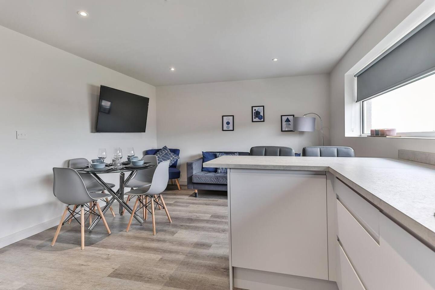 Newly Renovated 3 Bed 2 Bath Apartment & Parking Sheffield Eksteriør billede