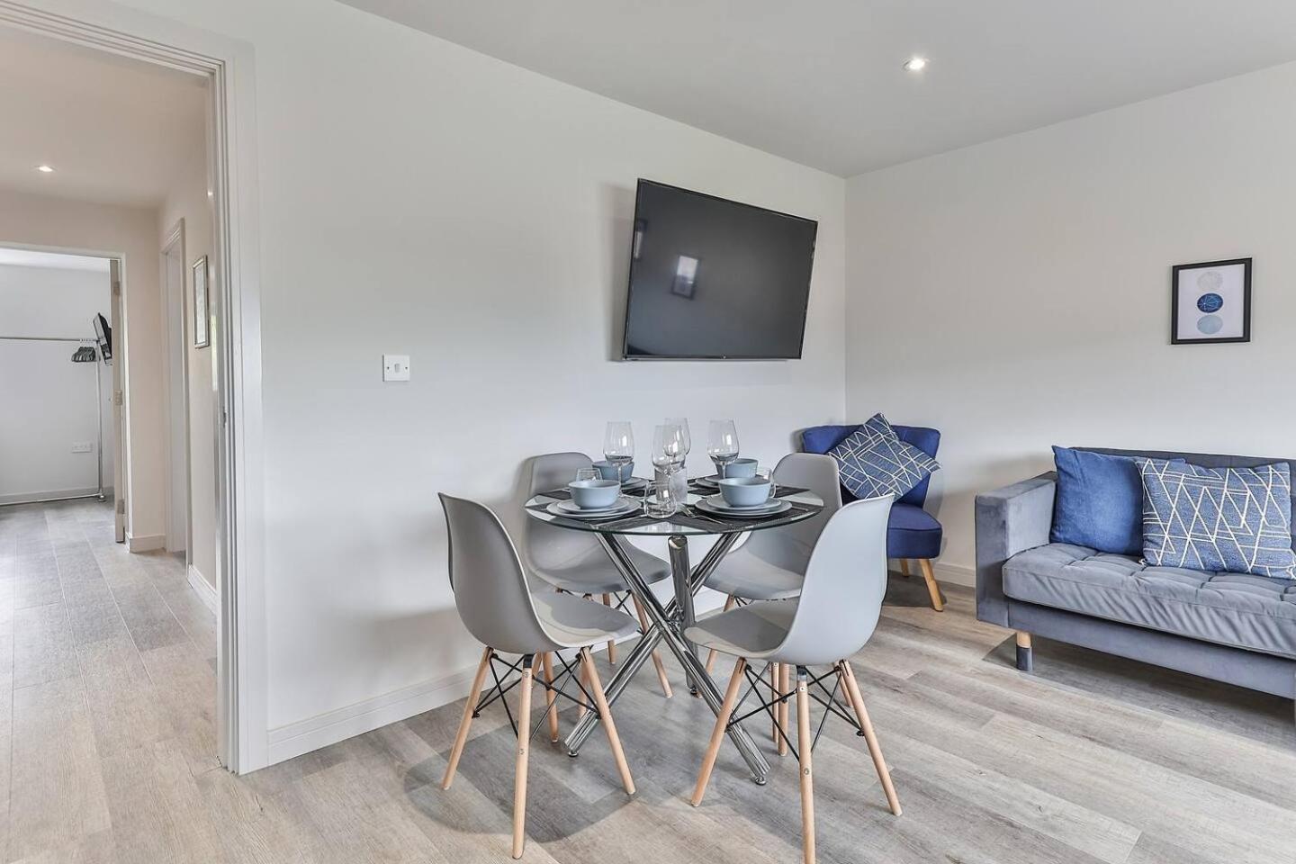 Newly Renovated 3 Bed 2 Bath Apartment & Parking Sheffield Eksteriør billede
